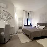 بيت ضيافة Olympic Charme 3*